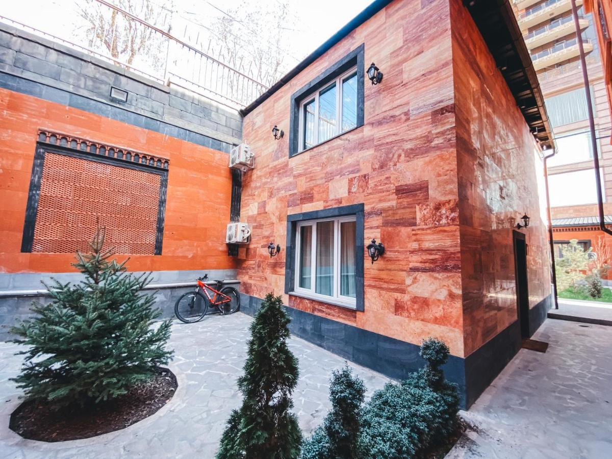 Aspar Boutique Hotel Erivan Exterior foto