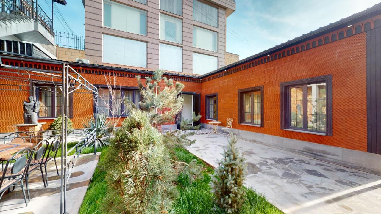 Aspar Boutique Hotel Erivan Exterior foto